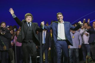 El presidente de Argentina, Javier Milei, apoya al candidato a los próximas elecciones de Brasil, Flávio Bolsonaro. Imagen de archivo