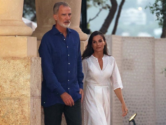 La Familia Real ofrece la tradicional recepción estival en el Palacio de Marivent a una representación de la sociedad balear