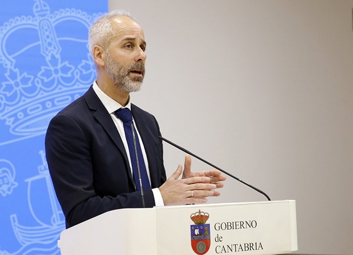 Archivo - El consejero de Educación, Formación Profesional y Universidades, Sergio Silva