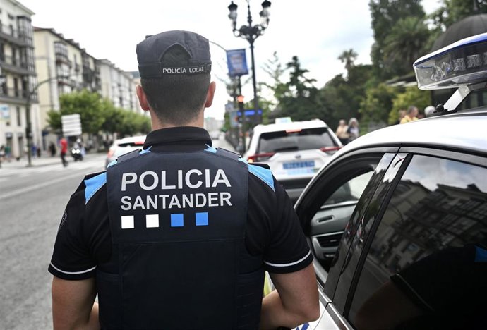 Agente de la Policía Local de Santander 