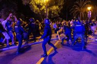 Unas 25 personas denunciarán ante los juzgados las cargas policiales de la manifestación contra la saturación turística