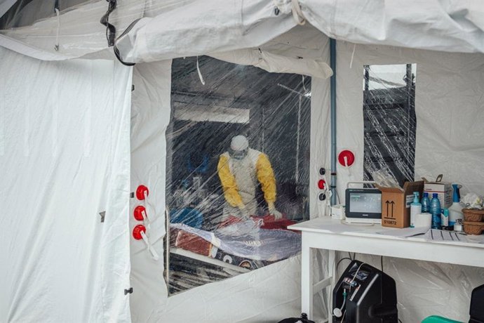 Centro de tratamento do ebola de Elykia, em Bunia.