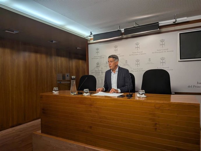 Manuel Cifuentes, en una rueda de prensa