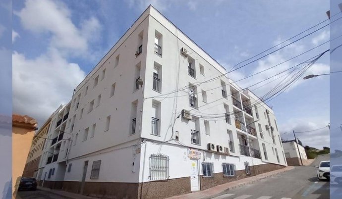 Promoción de 24 viviendas públicas situada en la calle San Juan de Albox (Almería).