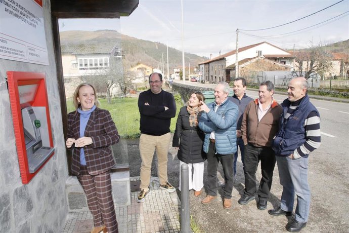 Archivo - La CNMC sugiere mejorar las ayudas para instalar cajeros en municipios rurales cántabros