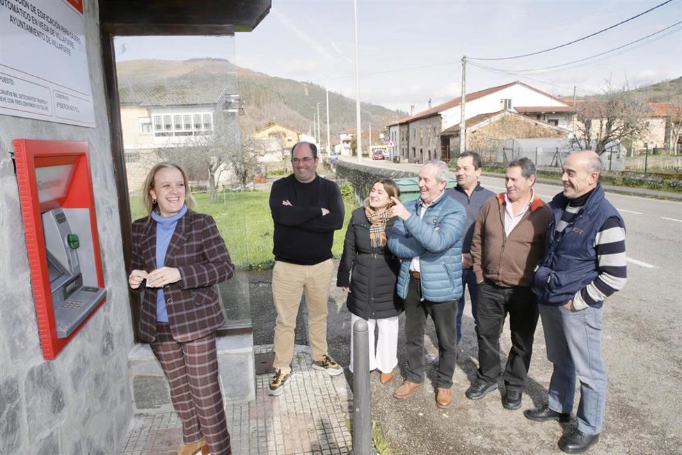 Archivo - La CNMC sugiere mejorar las ayudas para instalar cajeros en municipios rurales cántabros