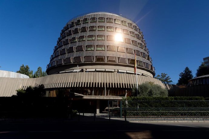 Archivo - Fachada de la sede del Tribunal Constitucional de España, a 26 de septiembre de 2025, en Madrid (España).