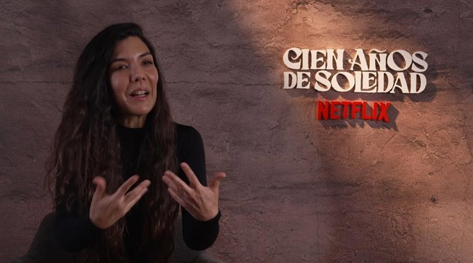 Laura Mora defiende la "plena vigencia" de 'Cien años de soledad' en "un mundo que tiende a la locura y al colonialismo"