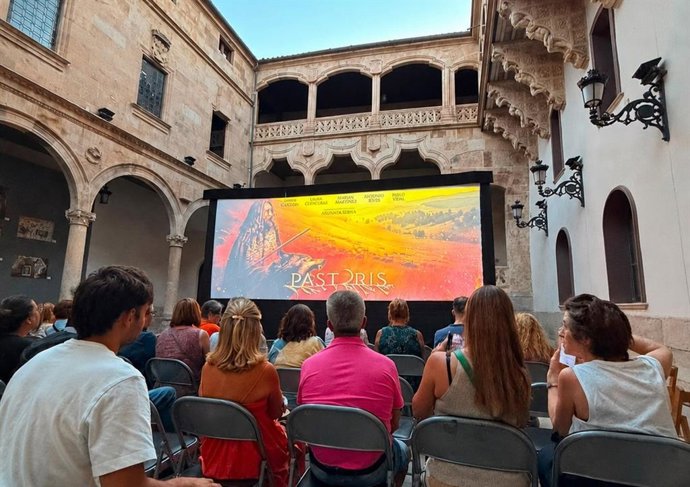 Archivo - Proyección de 'Pastoris' en el Palacio de las Salinas.
