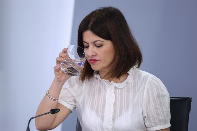 Archivo - La ministra de Juventud e Infancia, Sira Rego, durante una rueda de prensa posterior al Consejo de Ministros.