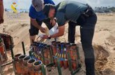 Foto: La Guardia Civil inspecciona el uso seguro de pirotecnia en eventos y fiestas durante el verano en Cantabria