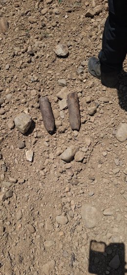 Dos proyectiles usados durante la pasada Guerra Civil Española, uno hallado en una finca agrícola de Fuente Obejuna y el otro, en una planta de reciclaje de Peñarroya-Pueblonuevo, en el norte de Córdoba.