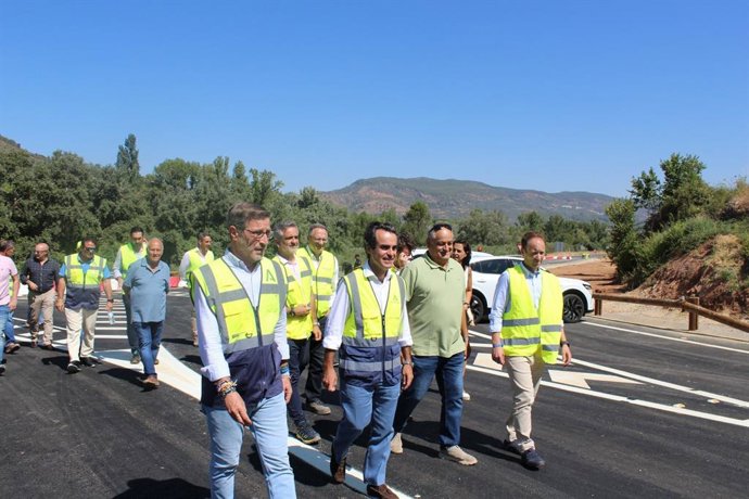Puesta en servicio del puente del Aguadero sobre la A-317