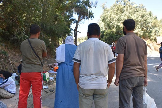 Varias personas migrantes