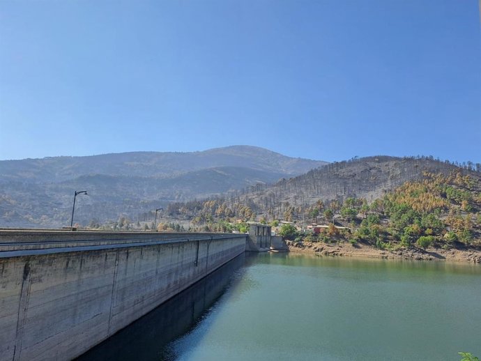 Presa de El Burguillo (Ávila), que estuvo en escenario 0 por los incendios.