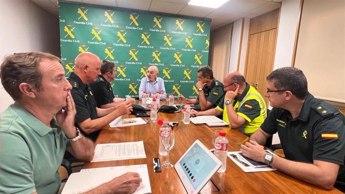El delegado del Gobierno en Aragón, Fernando Beltrán, en la reunión de coordinación con la Guardia Civil por el eclipse solar del 12 de agosto.