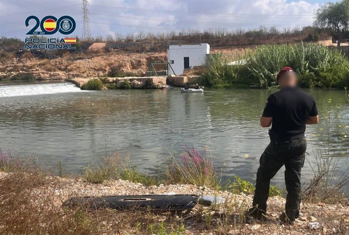 Hallan en el río Turia a su paso por Manises el cadáver de un hombre desaparecido cuando se bañaba