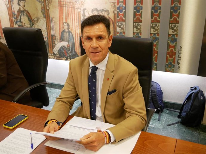 Imagen del diputado regional del PP Alfonso Fernando Cerón