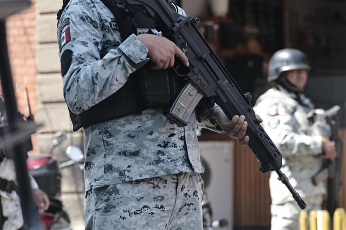 Archivo - Efectivos de la Guardia Nacional mexicana durante el operativo contra el que fuera líder del CJNG, 'El Mencho' en febrero de 2026