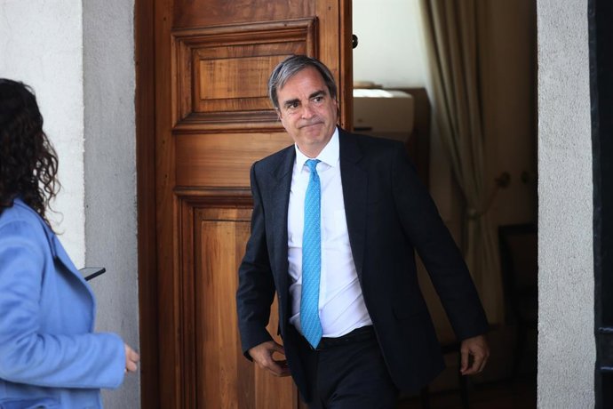 Santiago 13 de julio 2026. Parlamentarios y ministros se retiran de a una nueva reunion del comite politico ampliado Dragomir Yankovic/Aton Chile