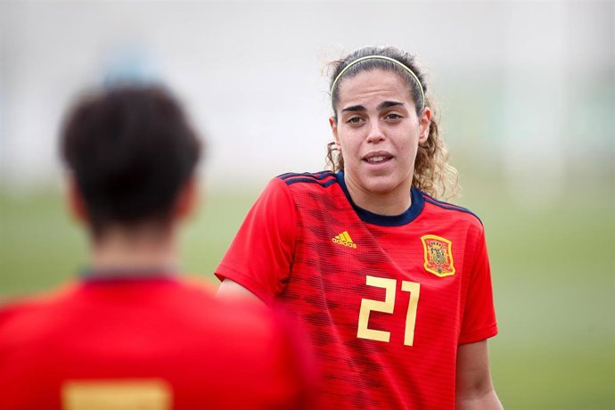 Archivo - Andrea Falcón, durante un partido.