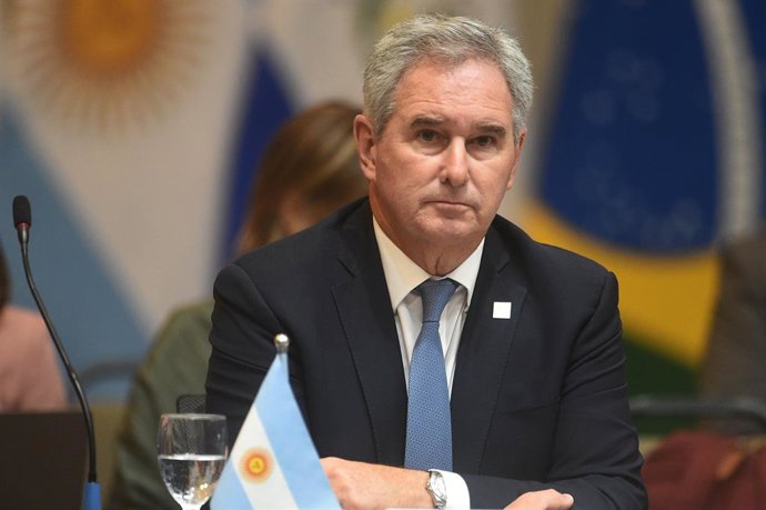 Archivo - FOZ DO IGUACU, Dec. 19, 2025  -- Argentine Foreign Minister Pablo Quirno participates in the Common Market Council meeting of Mercosur in Foz do Iguacu, Brazil, Dec. 19, 2025.