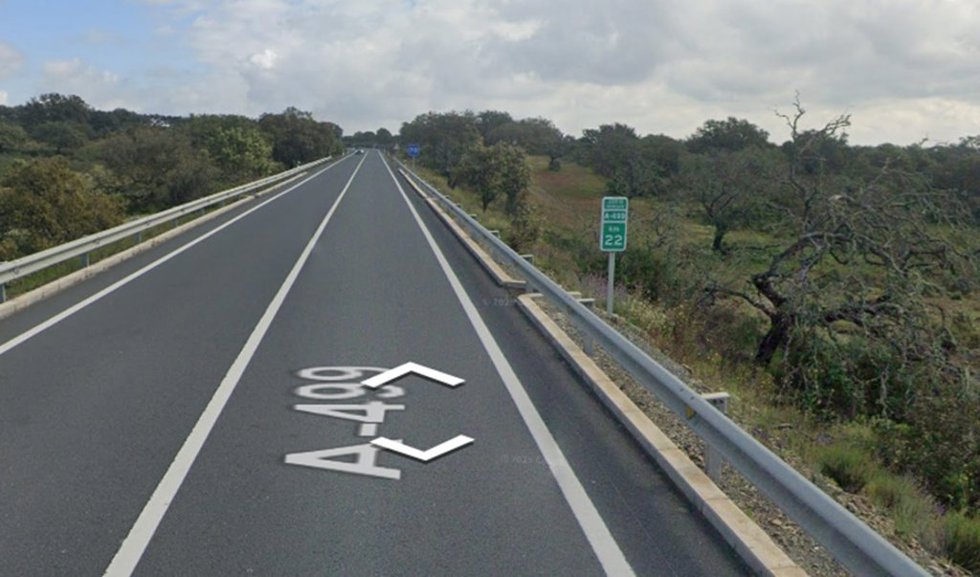Tramo de la A.499 en Villanueva de los Castillejos (Huelva) donde se ha registrado un accidente con la muerte de la conductora de un turismo