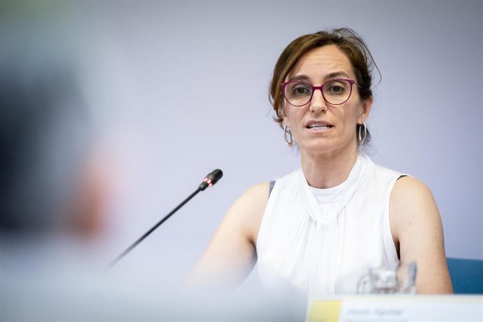 Archivo - Imagen de archivo de la ministra de Sanidad, Mónica García.