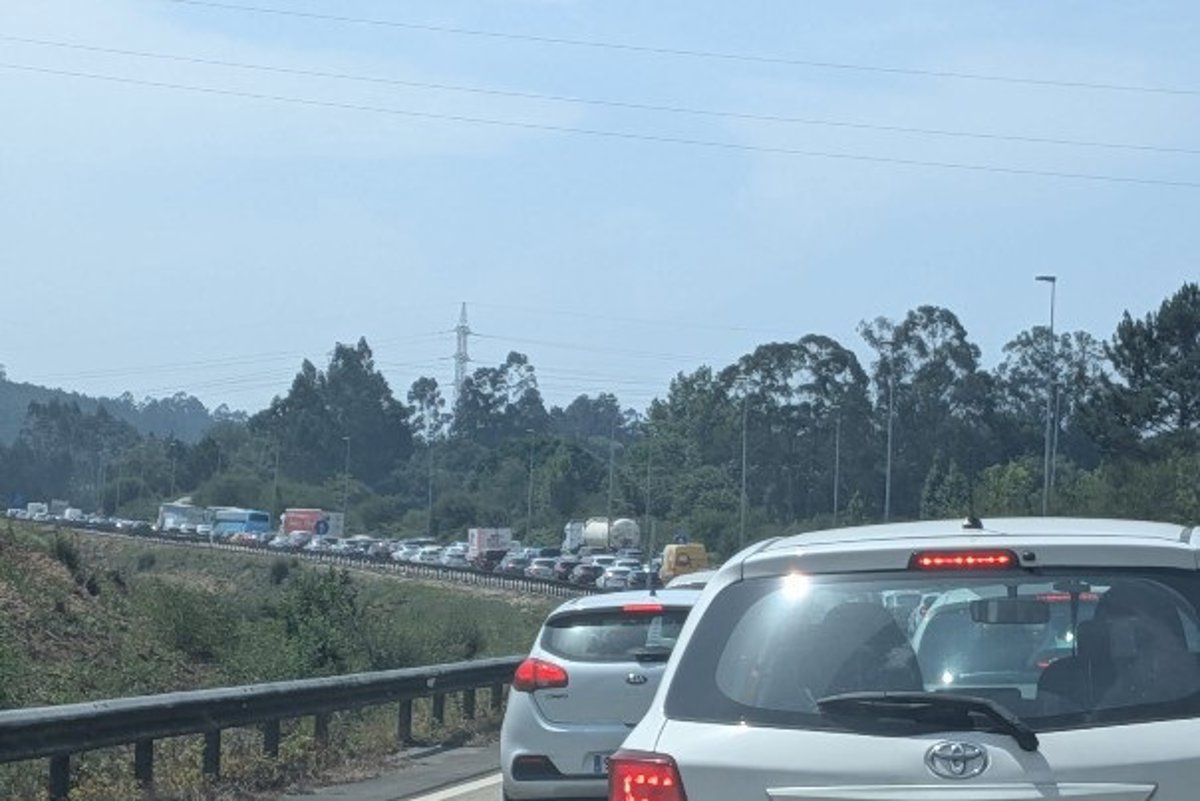 La DGT pide  precaución  al volante ante el eclipse que puede generar entre 400.000 y 1,5 millones de desplazamientos