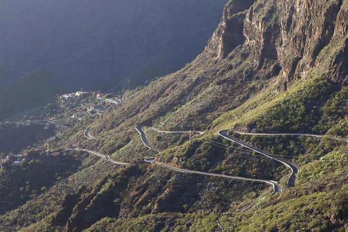 Carretera de acceso a Masca