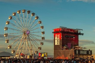 TikTok y Coca-Cola se unen para dar voz a artistas emergentes en 'Open Stage by Coca-Cola'