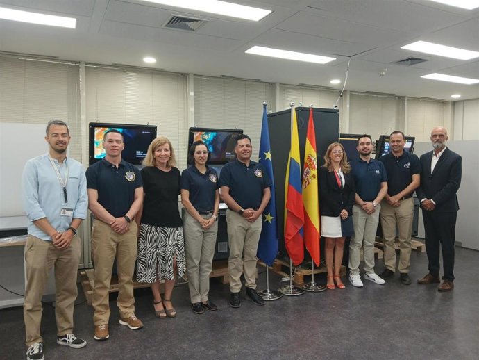 Foto de la delegación de la Armada colombiana y de la Corporación de Ciencia y Tecnología para el Desarrollo de la Industria Naval Marítima y Fluvial (Cotecmar) a las instalaciones que la firma española de defensa Sainsel tiene en Madrid.