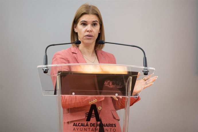 Archivo - La alcaldesa de Alcalá de Henares, Judith Piquet
