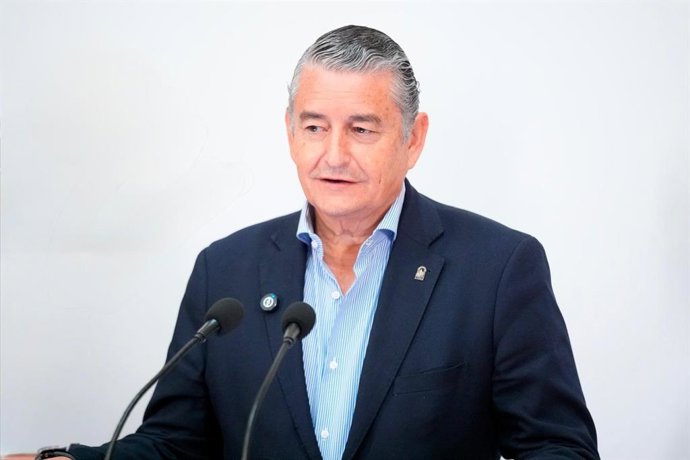 El vicepresidente de la Junta y consejero de Presidencia, Sanidad y Emergencias, Antonio Sanz.