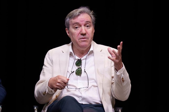 Archivo - El presidente de la Asociación de Hoteles de Sevilla y provincia, Jorge Castilla, interviene en el encuentro informativo organizado por Europa Press Andalucía