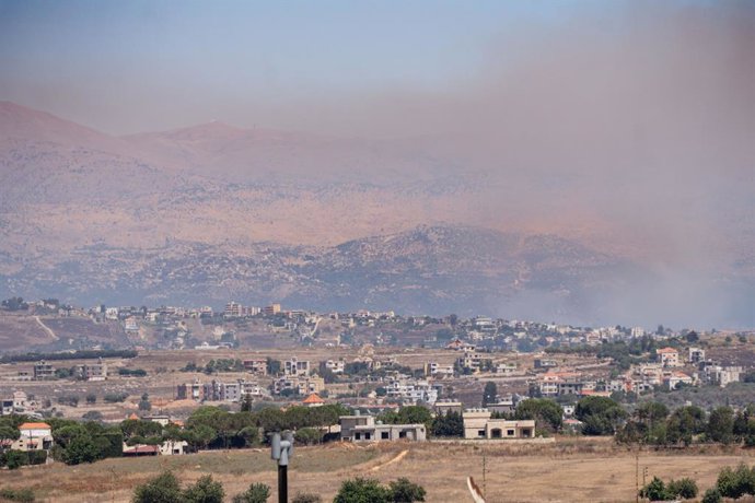 July 31, 2026, Kfarbenit, Lebanon: KFARBENIT, LEBANON - JULY 31, 2026: Smoke rises after Israeli artillery strikes hit the village of Kfarbenit, southern Lebanon, on July 31, 2026. Lebanese authorities reported the shelling as a violation of the ceasefire