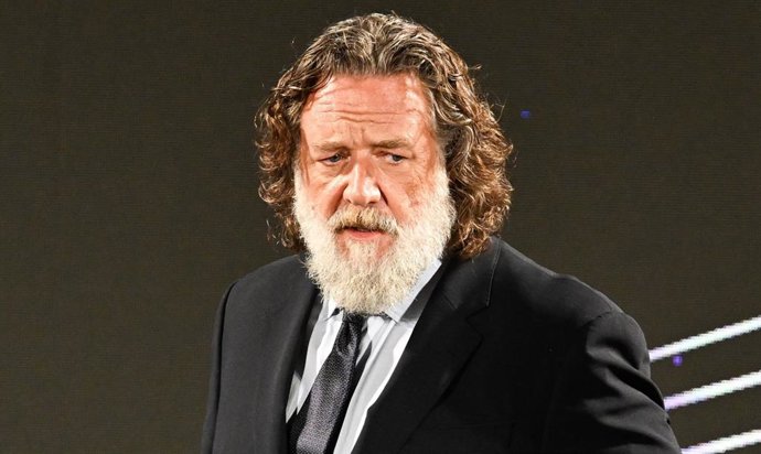 Russell Crowe exhibe su brutal transformación a lo Gladiator para The Last Druid