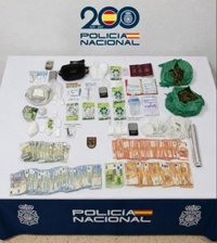 Desarticulado en Almería un clan familiar con ocho detenidos por vender y almacenar droga en cuatro casas de El Puche