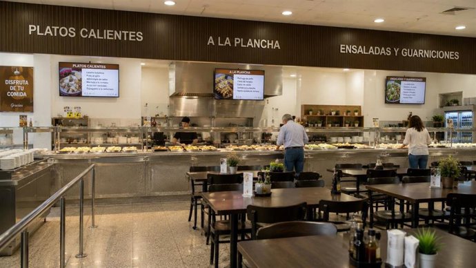La Junta inspecciona un millar de establecimientos de restauración en la campaña 2026.