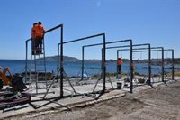 El Gobierno instala duchas y baños en las zonas de mayor concentración de migrantes en Ceuta