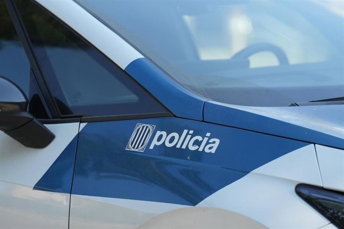 Patrullaje de Mossos d'Esquadra, a 7 de julio de 2026, en  L'Hospitalet de Llobregat, Barcelona, Catalunya (España)