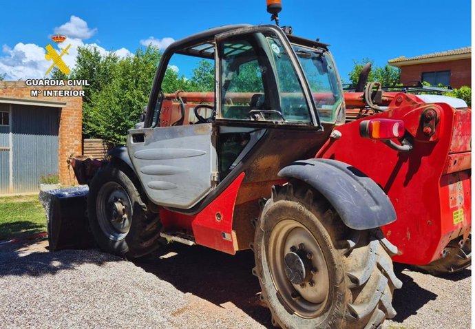 La investigación comenzó el pasado mes de marzo tras el robo de un tractor en la localidad zaragozana de Luceni.