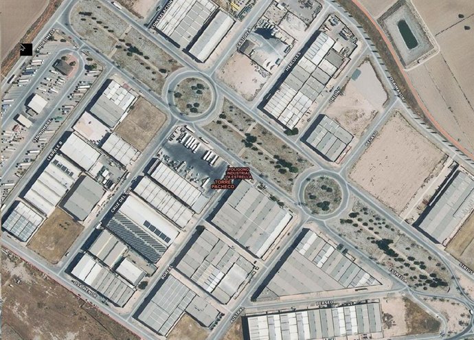 Extinguido un incendio en una nave industrial de Torre Pacheco