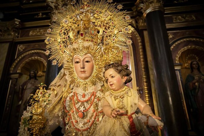 Imagen de la Virgen de la Fuensanta Coronada de Alcaudete