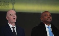 La CAF reafirma su "apoyo" a Infantino y le agradece "su respaldo al fútbol africano"