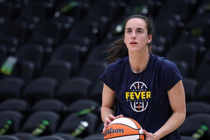 Caitlin Clark, durante un calentamiento.