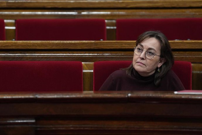 Archivo - La consellera de Territorio, Sílvia Paneque, durante un pleno en el Parlament de Cataluña, a 12 de febrero de 2026, en Barcelona, Cataluña (España).