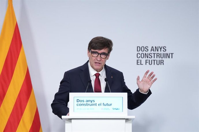 El presidente de la Generalitat de Catalunya, Salvador Illa, durante una rueda de prensa, en  el Palau de la Generalitat, a 31 de julio de 2026