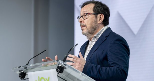 Vox critica el "lloriqueo permanente" de Vivas, a quien exige dimitir, y pide que los menores sean devueltos a Marruecos