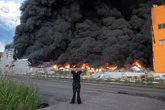 Foto: Ucrania.- Ucrania lanza un nuevo ataque sobre instalaciones del gigante ruso Wildberries en Ekaterimburgo